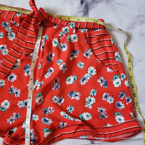 ❤️XHILARATION red floral stripe belt shorts S - Picture 7 of 8